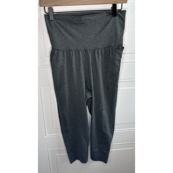 Patagonia Women's Slim Fit Trail Beta Capris Size XS Grey Stretch Outdoor Hiking - Picture 3 of 14